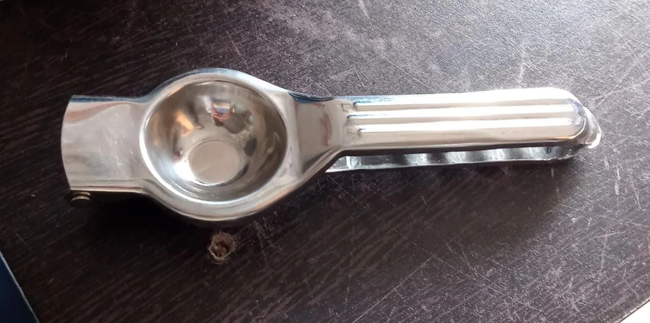 132 Stainless Steel Lemon Squeezer