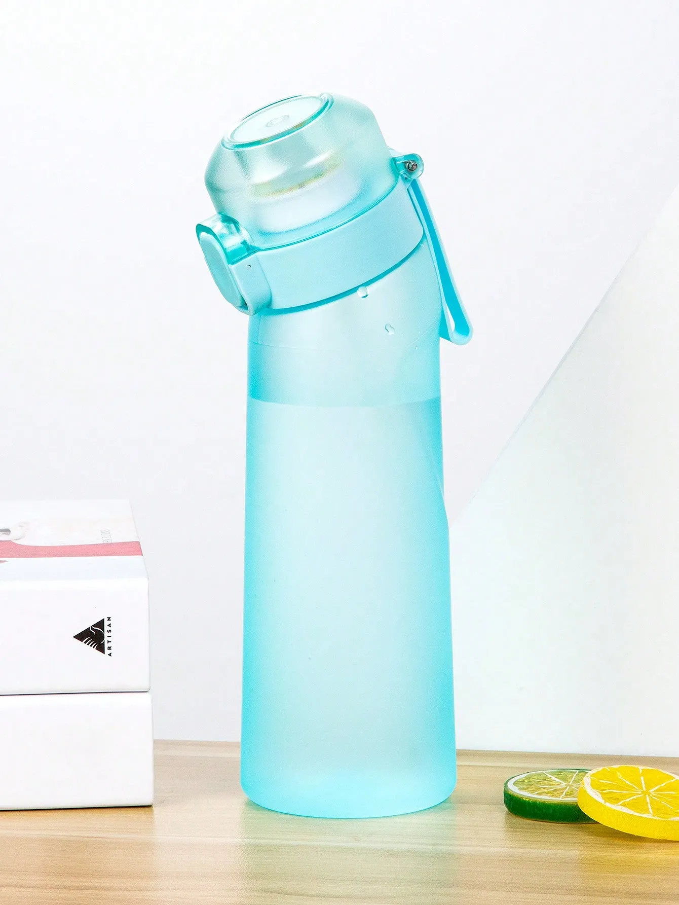 Air Bottle Up,Drinking Bottle 800ML With One Random Flavoured Pods Suitable For Gyms, Schools, Air Flavored Water Bottle