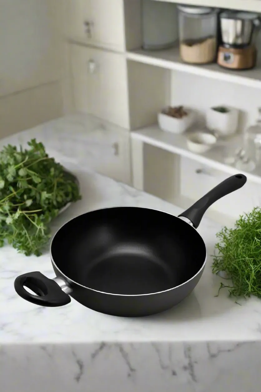 Black Aluminum Non Stick Wok Pan (24Cm)