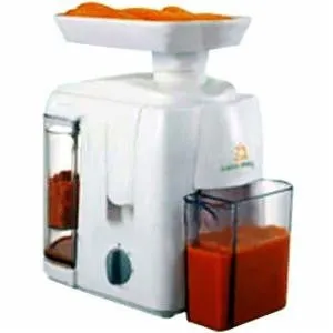 Black & Decker JE55 450W Juice Extractor Juicer (220 Volt)