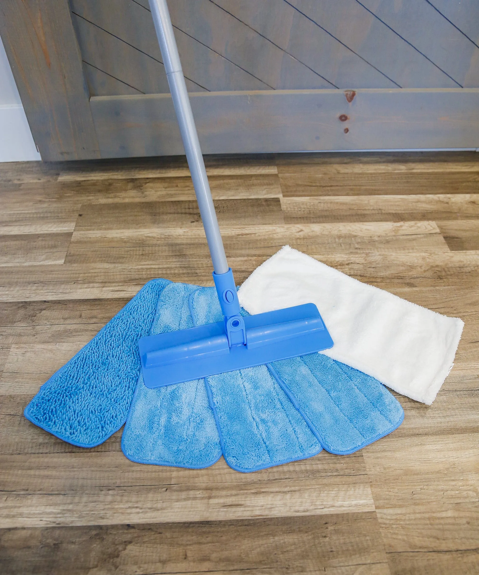 Don Aslett Microfiber 12" Mop with (5) Reusable Microfiber Pads