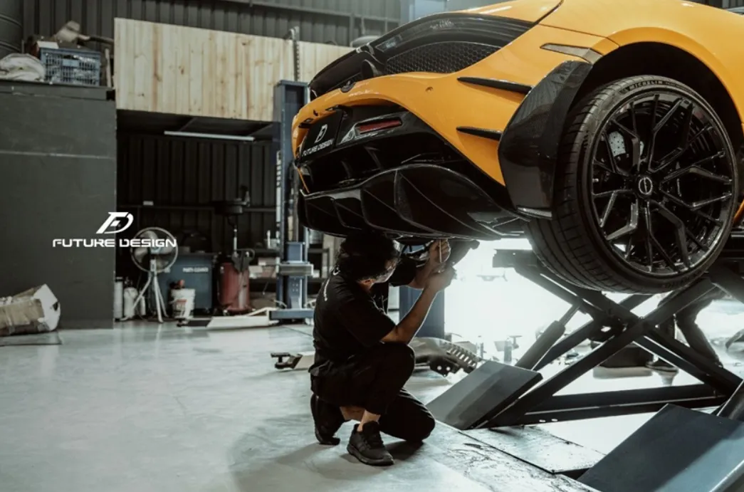 Future Design Carbon Fiber Rear Diffuser for McLaren 720S