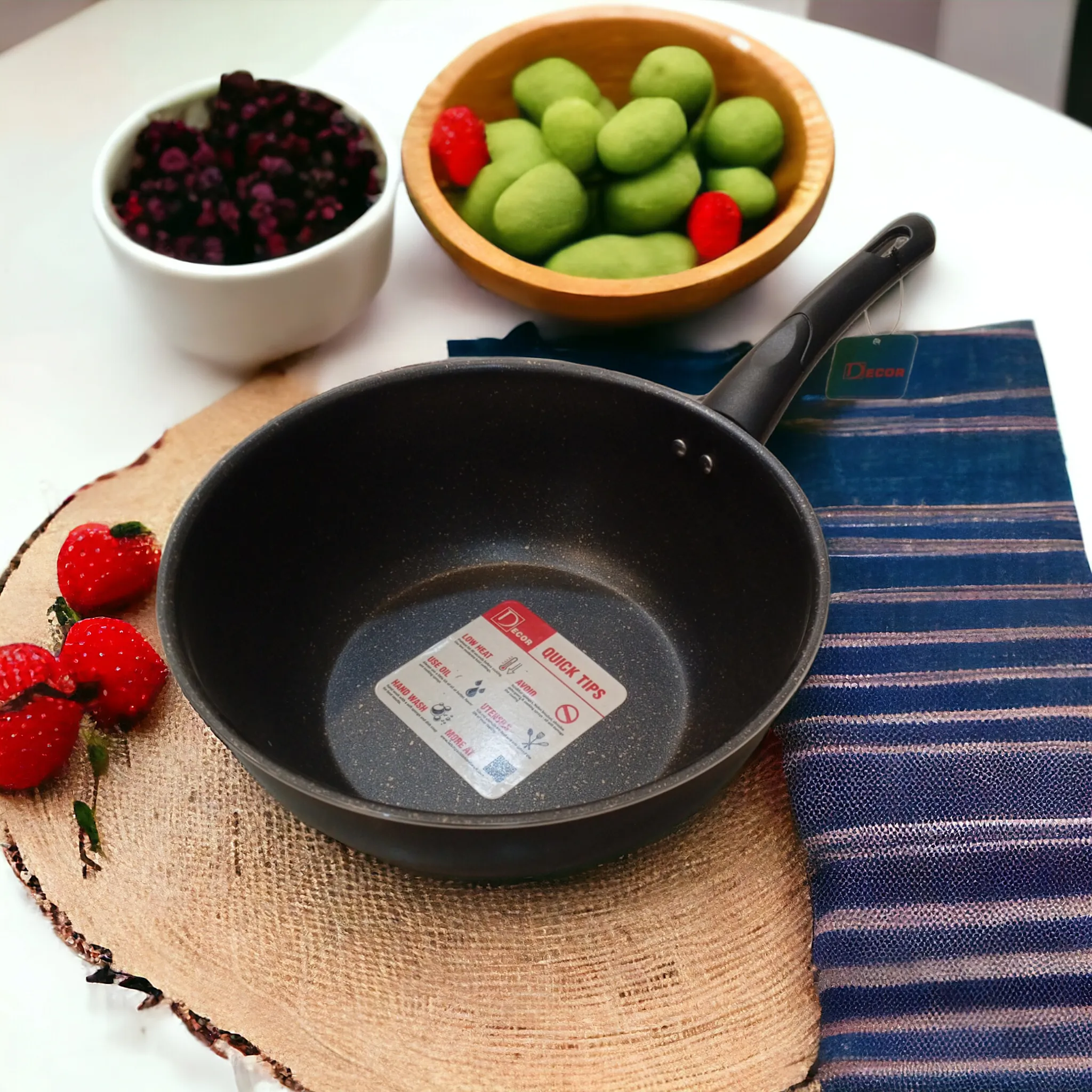 Marble Coated Wok Black -26 cm