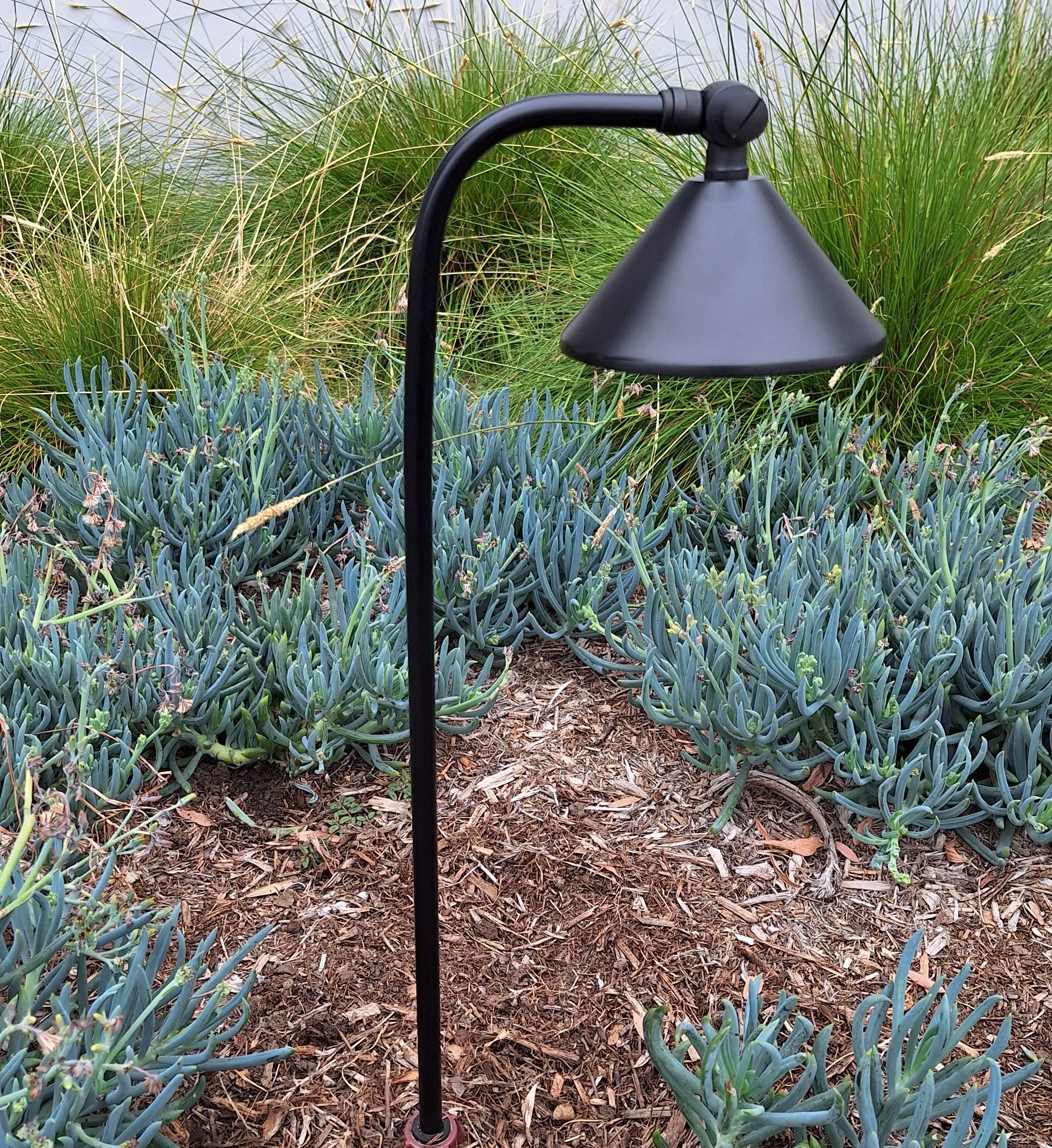 Noir Casquette Solid Brass Black Directional Pathway Light