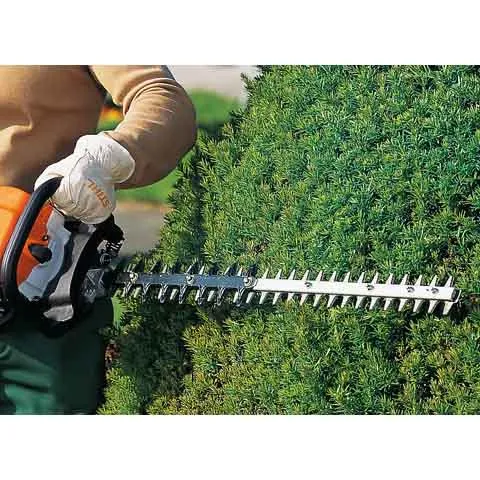 STIHL HS 82 R Hedge Trimmer with 24" Double-Sided Blades 22.7cc