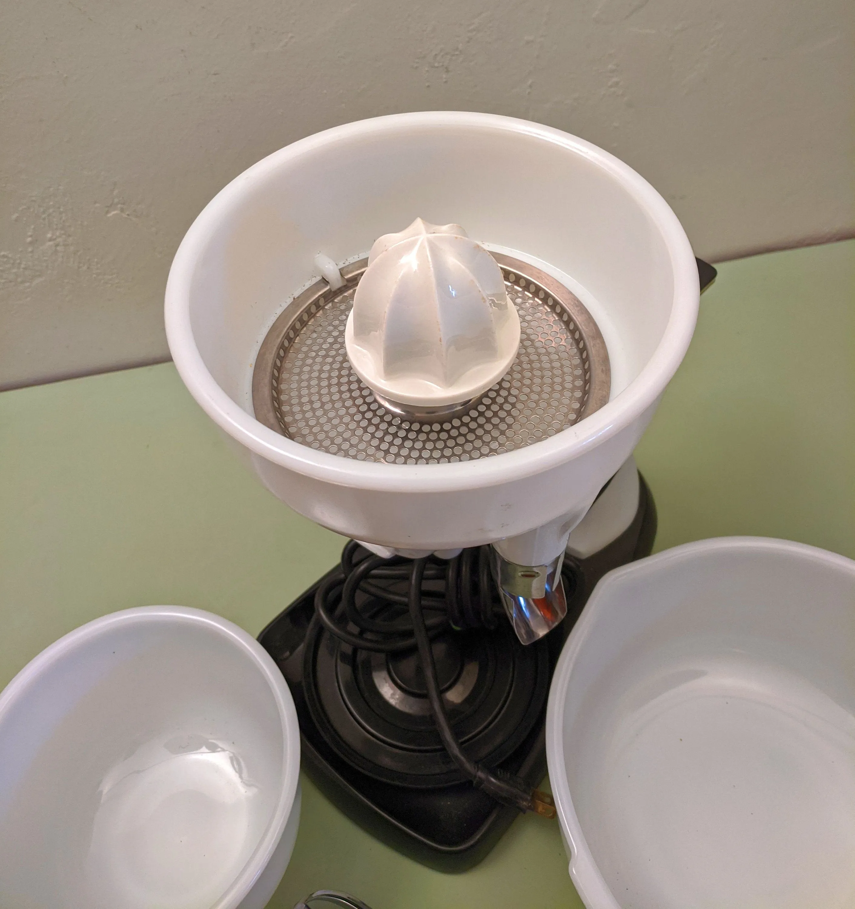 Sunbeam Mixmaster Stand Mixer and GlasBake bowls - AtomicAge F*S