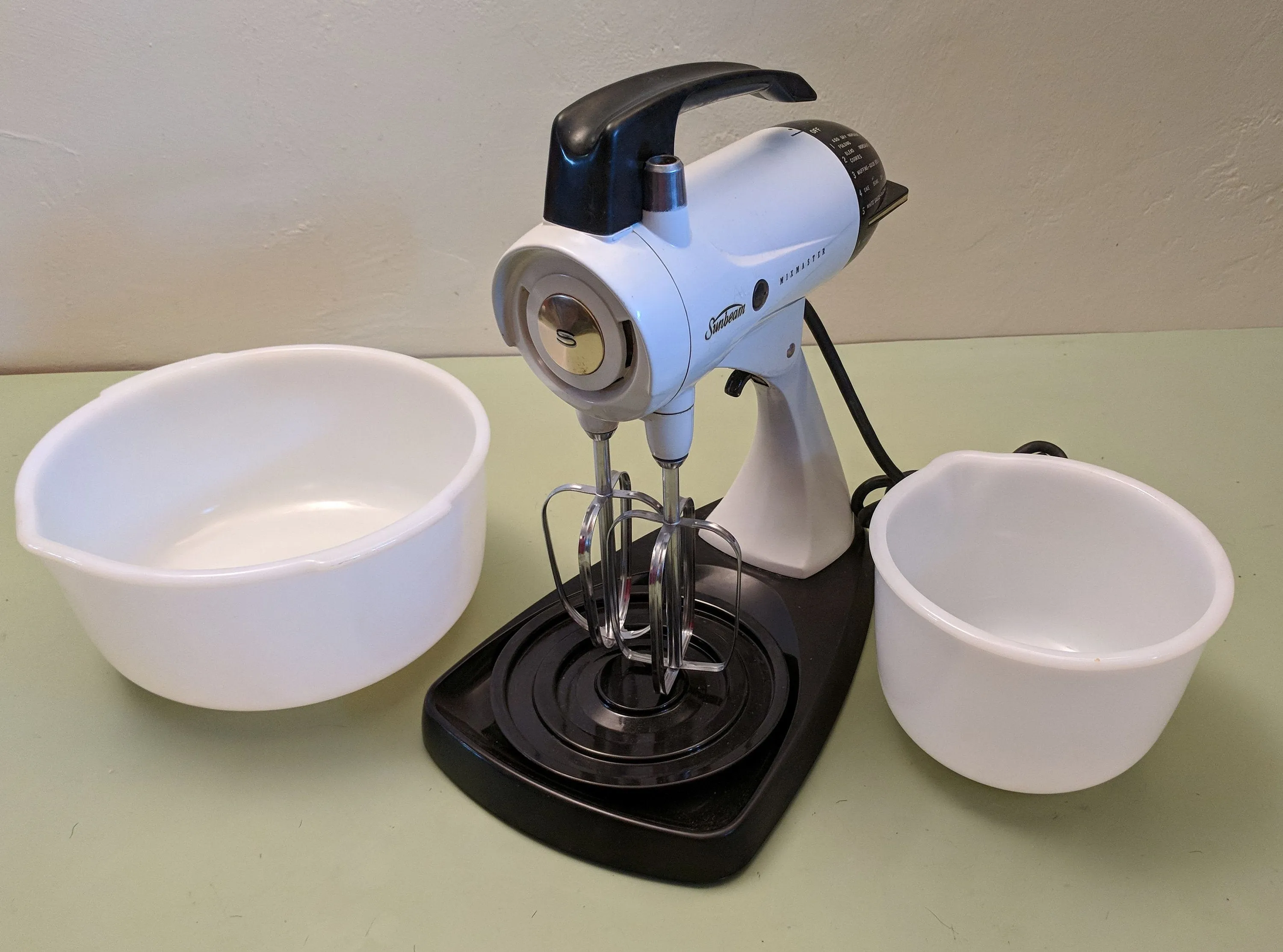 Sunbeam Mixmaster Stand Mixer and GlasBake bowls - AtomicAge F*S