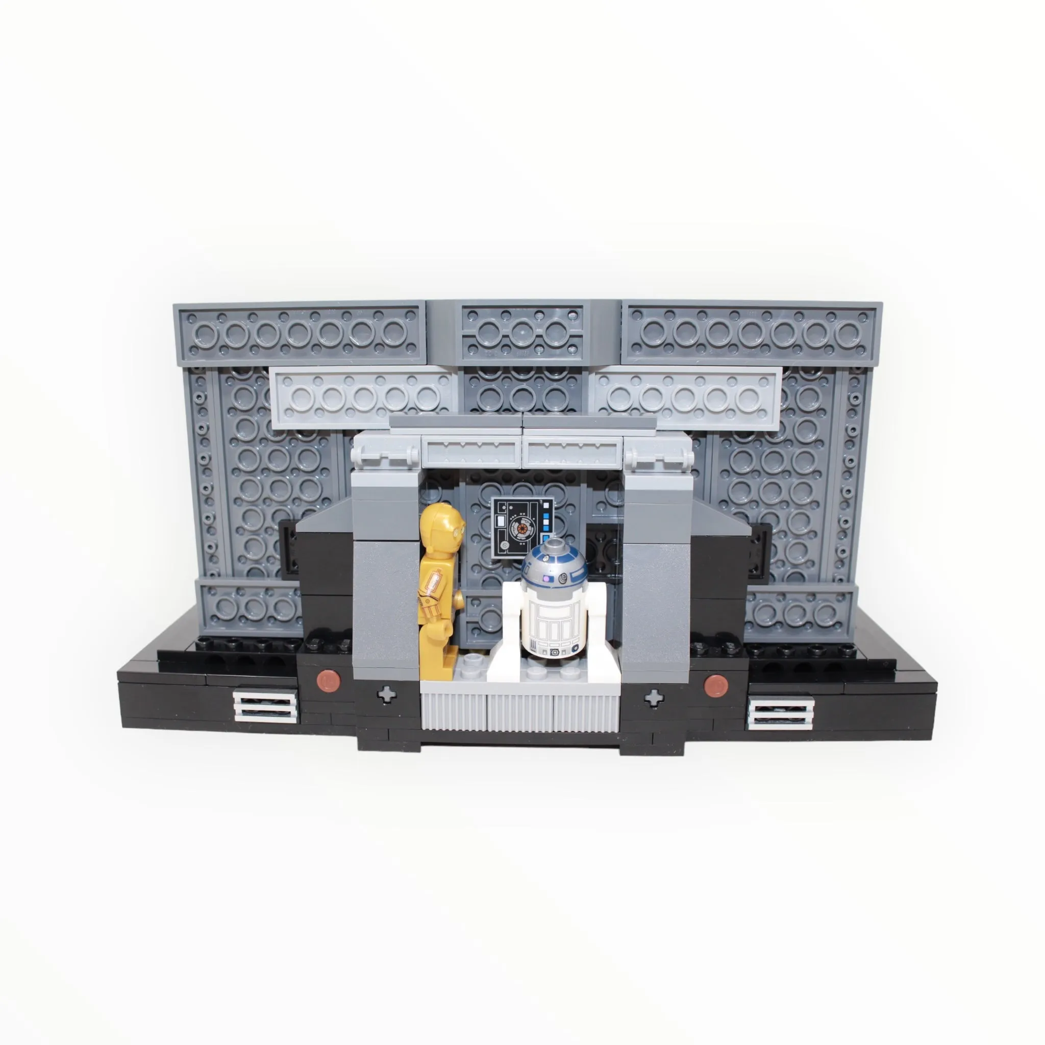 Used Set 75339 Star Wars Death Star Trash Compactor Diorama