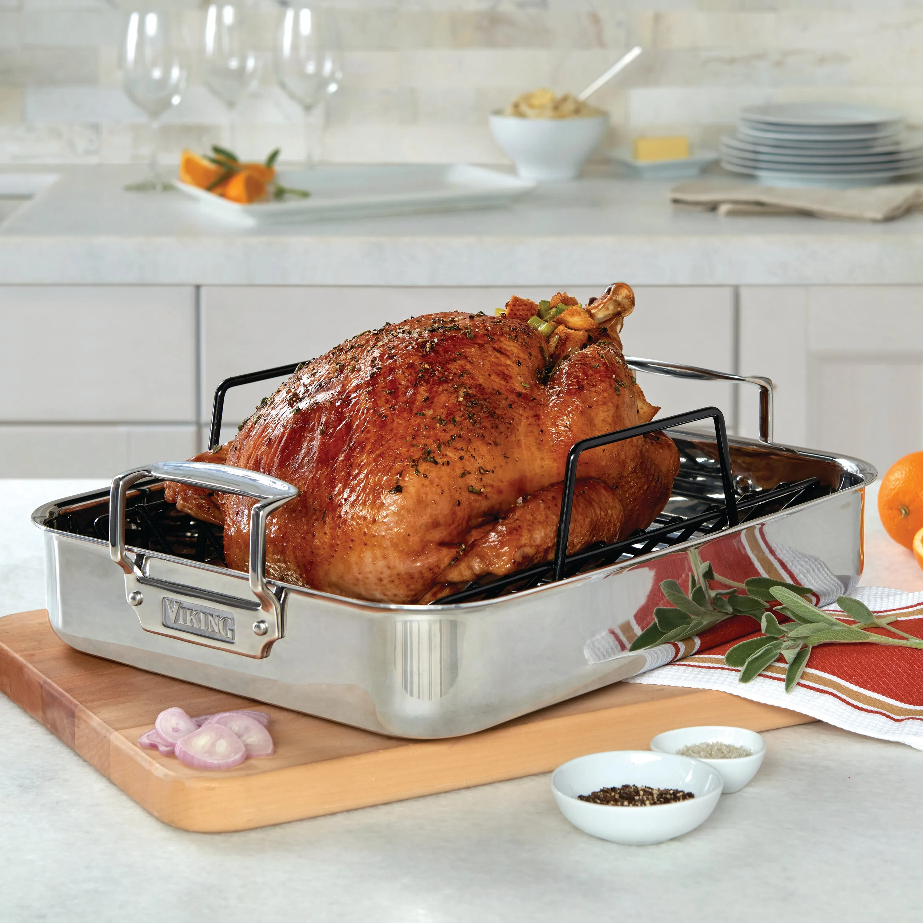 Viking 16" x 13" x 3" Tri-Ply Stainless Steel Roasting Pan with Rack